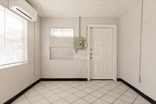 2807 Bellmead Dr in Bellmead, TX - Building Photo