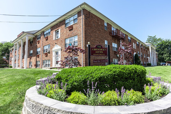 Aberdeen Arms Apartments in Elizabeth, NJ - Foto de edificio