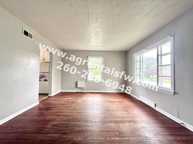 4655 Avondale Dr in Fort Wayne, IN - Building Photo - Building Photo