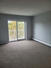 16 Austin Dr in Waterloo, ON - Building Photo - Building Photo