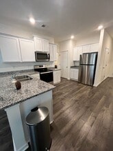 102 Alton Tucker Sr. Boulevard in Bonaire, GA - Building Photo - Building Photo