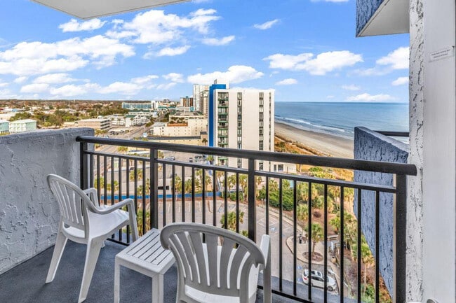 2001 S Ocean Blvd in Myrtle Beach, SC - Building Photo - Building Photo