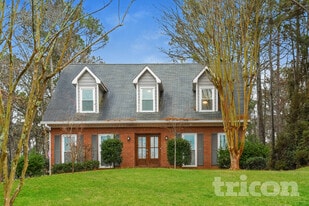 162 Springwater Trce in Woodstock, GA - Building Photo