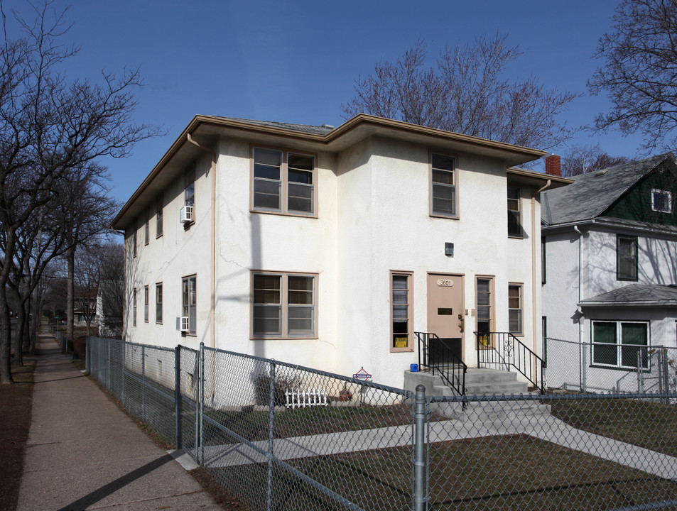 3601 Fremont Ave in Minneapolis, MN - Building Photo