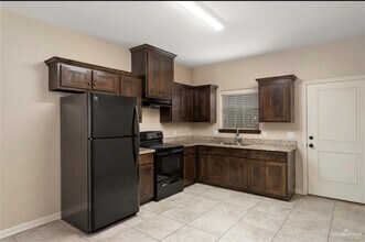 9 E St in Mission, TX - Building Photo - Building Photo