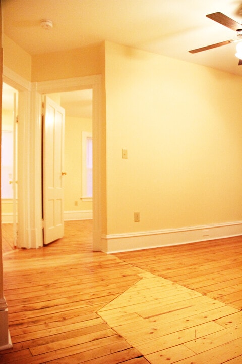 23 West Ln in Winooski, VT - Foto de edificio