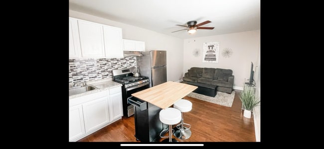 2033 Mistral Pl, Unit B