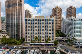 Ilikai Marina in Honolulu, HI - Building Photo - Building Photo