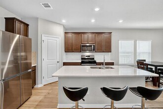 17801 Prairie Land Wy in Manor, TX - Building Photo - Building Photo
