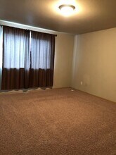 17714 1st Ave Ct E in Spanaway, WA - Building Photo - Building Photo