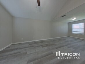 16295 Hidden Deer Ln in Conroe, TX - Building Photo - Building Photo