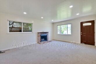 1128 Kentwood Ave in Cupertino, CA - Building Photo - Building Photo