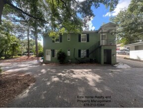 290 Clisby Pl in Macon, GA - Building Photo - Building Photo