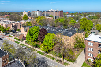 3838 N Oakland Ave in Milwaukee, WI - Building Photo - Building Photo