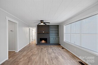 4008 S New Hope Rd in Gastonia, NC - Building Photo - Building Photo