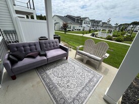 507 Pine Hills Dr in Manorville, NY - Building Photo
