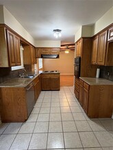 609 Sycamore St in Lake Jackson, TX - Building Photo - Building Photo