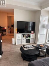 18 Water Walk Dr in Markham, ON - Building Photo - Building Photo