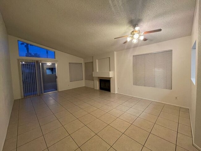 2826 Secret Canyon Rd in Henderson, NV - Building Photo - Building Photo