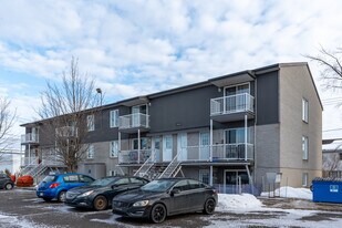 1025 De La Prairie St in Lévis, QC - Building Photo