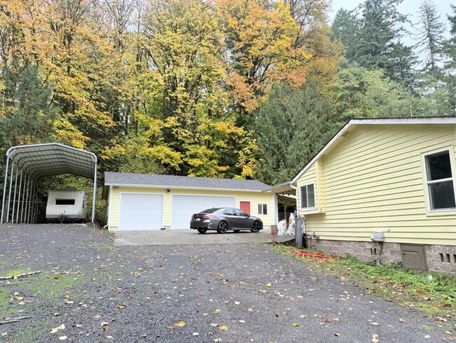 90 Alpha Dr in Longview, WA - Building Photo - Building Photo