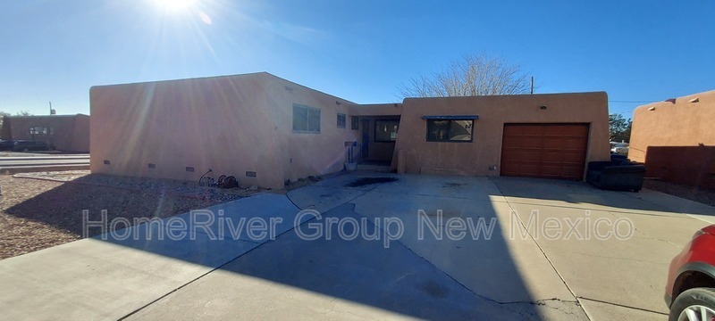 3101 Britt St NE in Albuquerque, NM - Building Photo