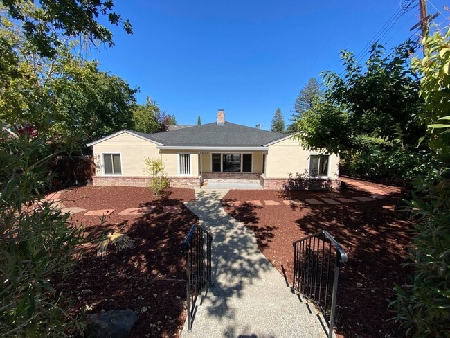 1246 Altschul Ave in Menlo Park, CA - Building Photo - Building Photo