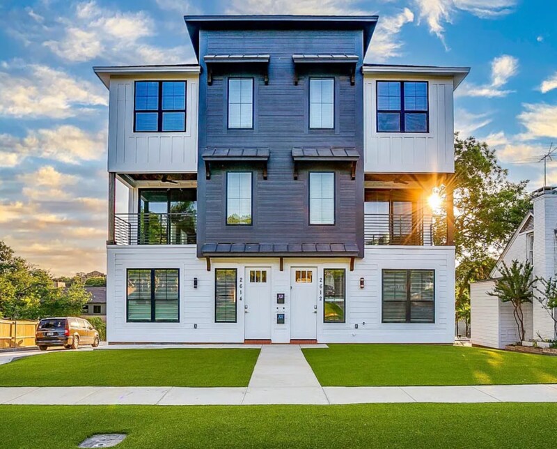 2203 W Devitt St in Fort Worth, TX - Building Photo