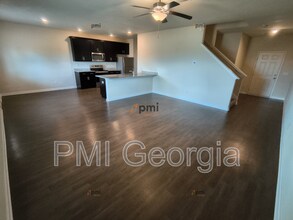 3541 Falconwood Dr in Douglasville, GA - Building Photo - Building Photo