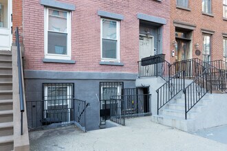 259 Grove St in Jersey City, NJ - Foto de edificio - Building Photo