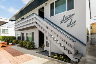 7509 Herschel Ave in San Diego, CA - Building Photo - Building Photo