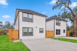 6013 Wedgefield St in Houston, TX - Building Photo