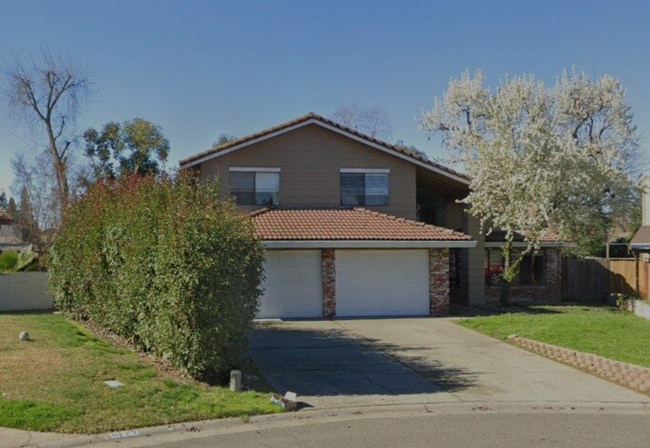 property at 5125 Vista Del Oro Way