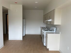 Berry Ranch Apartments in Portland, OR - Foto de edificio - Building Photo