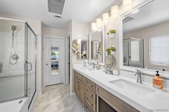 3925 Estancia Dr in Oceanside, CA - Building Photo - Building Photo