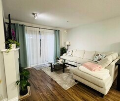 20268 54 Av in Langley, BC - Building Photo