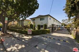 2701 Kansas Ave in Santa Monica, CA - Building Photo - Building Photo