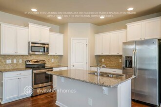 7808 Weathered Oak Way in Raleigh, NC - Building Photo - Building Photo