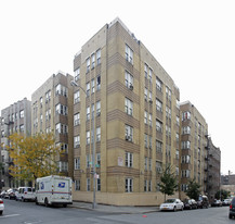 176 E 176th St Apartments