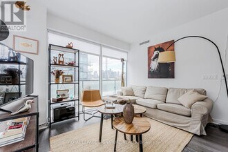 180 Mill St in Toronto, ON - Building Photo - Building Photo