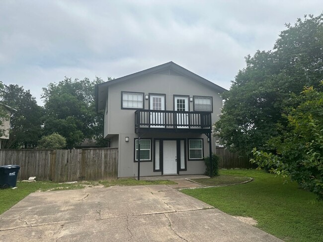 property at 700 Chalet Ct