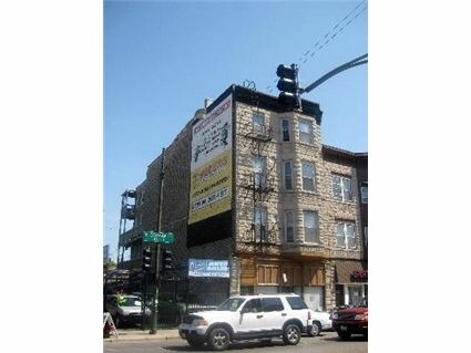 2654 W Cermak Rd in Chicago, IL - Foto de edificio