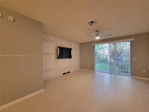 2761 SW 82nd Ave in Miramar, FL - Building Photo - Building Photo