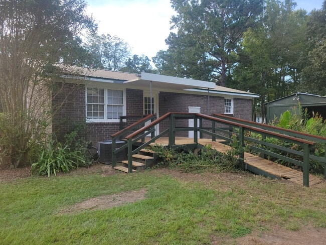 7234 Commodore Rd in Hollywood, SC - Building Photo - Building Photo