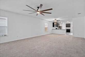 3948 Prairie Crk in New Braunfels, TX - Building Photo - Building Photo