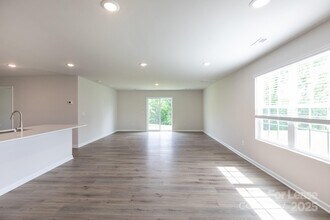 10350 Chatham Run Ln in Charlotte, NC - Building Photo - Building Photo