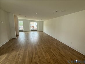 15390 Oasis Sun Aly in Midlothian, VA - Building Photo - Building Photo