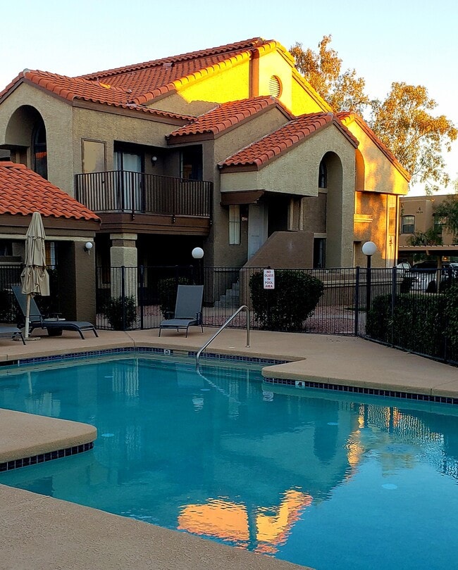 1905 E University Dr, Unit 262 in Tempe, AZ - Foto de edificio - Building Photo