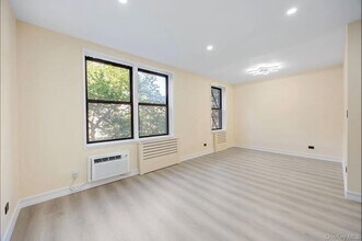 100-25 Queens Blvd in Queens, NY - Building Photo - Building Photo