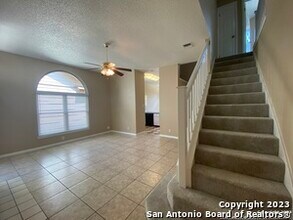 9371 Village Lance in San Antonio, TX - Building Photo - Building Photo